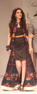 Sonali Bendre feet photo thumbnail