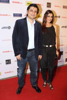 Sonali Bendre feet photo thumbnail