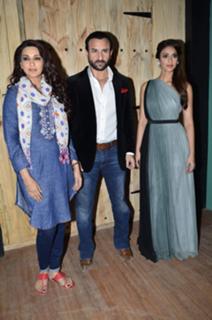 Sonali Bendre feet photo thumbnail