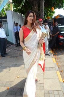 Sonali Bendre feet photo thumbnail
