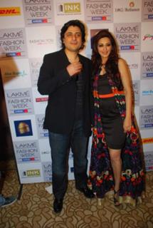 Sonali Bendre feet photo thumbnail