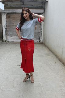Sonali Bendre feet photo thumbnail