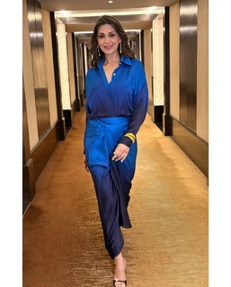 Sonali Bendre feet photo thumbnail