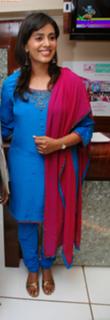 Sonali Kulkarni feet photo 3