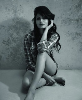 Sonali Raut feet photo 1
