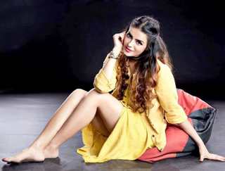 Sonali Raut feet photo 2