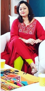 Sonalika Joshi feet photo 1