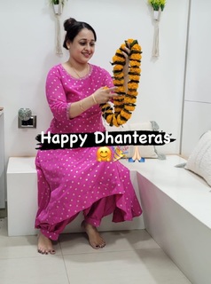 Sonalika Joshi feet photo 16