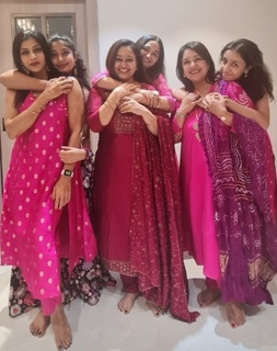 Sonalika Joshi feet photo 16