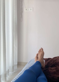 Sonam Bajwa feet photo thumbnail