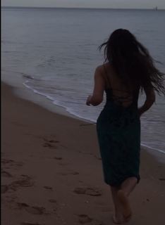 Sonam Bajwa feet photo thumbnail