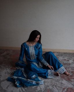 Sonam Bajwa feet photo thumbnail