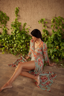 Sonam Bajwa feet photo thumbnail