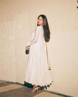 Sonam Bajwa feet photo 6