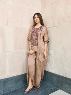 Sonam Bajwa feet photo 14