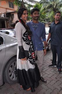 Sonam Kapoor feet photo thumbnail