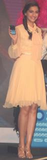 Sonam Kapoor feet photo thumbnail