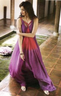 Sonam Kapoor feet photo thumbnail