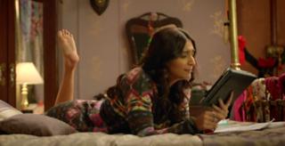Sonam Kapoor feet photo thumbnail