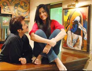 Sonam Kapoor feet photo thumbnail
