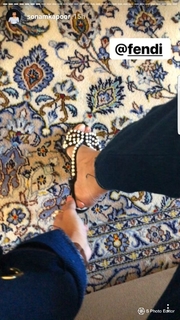 Sonam Kapoor feet photo thumbnail