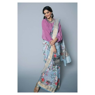 Sonam Kapoor feet photo thumbnail