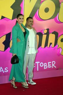 Sonam Kapoor feet photo thumbnail