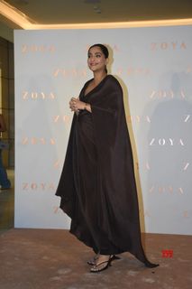 Sonam Kapoor feet photo 13
