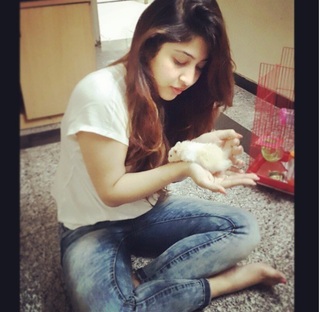 Sonarika Bhadoria feet photo thumbnail