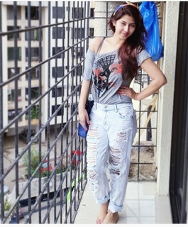 Sonarika Bhadoria feet photo thumbnail