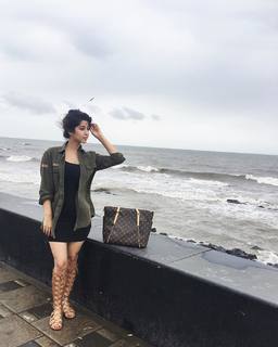 Sonarika Bhadoria feet photo thumbnail