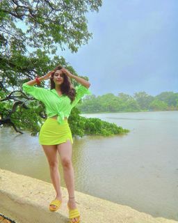 Sonarika Bhadoria feet photo thumbnail