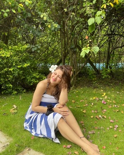 Sonarika Bhadoria feet photo thumbnail