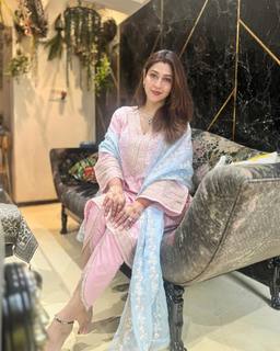 Sonarika Bhadoria feet photo thumbnail