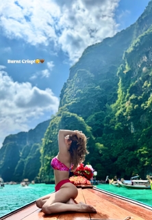 Sonarika Bhadoria feet photo thumbnail