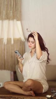 Sonarika Bhadoria feet photo thumbnail