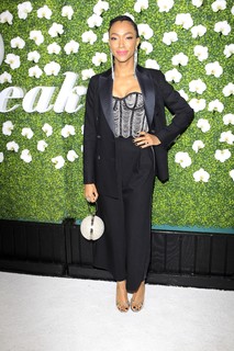 Sonequa Martin-Green feet photo thumbnail