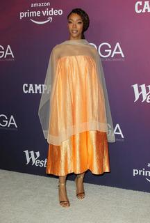 Sonequa Martin-Green feet photo thumbnail