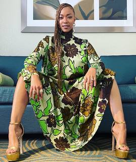 Sonequa Martin-Green feet photo thumbnail