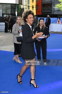 Sonequa Martin-Green feet photo thumbnail