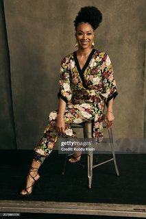 Sonequa Martin-Green feet photo thumbnail
