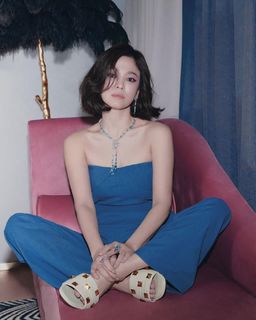 Song Hye-Kyo feet photo thumbnail