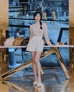 Song Hye-Kyo feet photo thumbnail