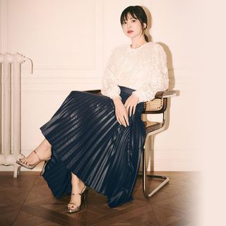 Song Hye-Kyo feet photo thumbnail