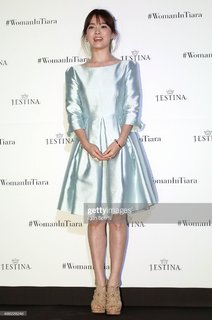 Song Hye-Kyo feet photo thumbnail