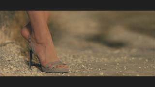 Song Hye-Kyo feet photo thumbnail