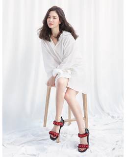 Song Hye-kyo feet photo 1