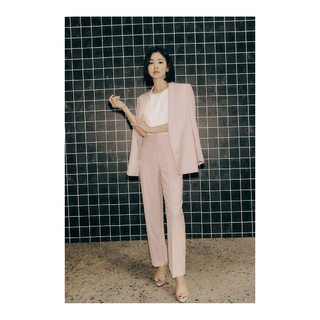 Song Hye-kyo feet photo 1