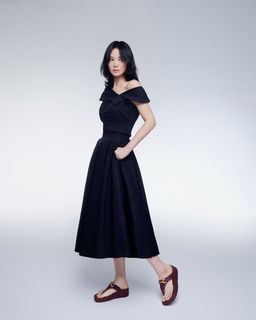 Song Hye-kyo feet photo 7