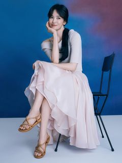 Song Hye-kyo feet photo 17